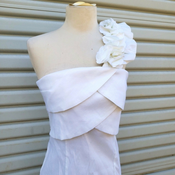 White Vintage Floral Midi Wedding Dress - Picture 2 of 4